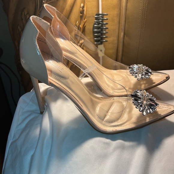 Size 11 transparent & tan Anne Michelle heels with bling on the  front of shoes - Picture 2 of 14